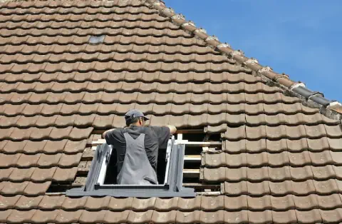 Pose de velux - Saint-Pierre-de-Vassols